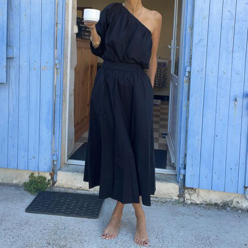 One-Shoulder Skirt Suit – Bold Elegance