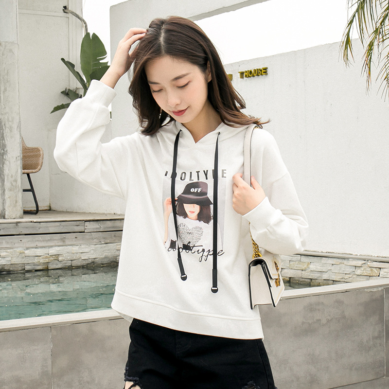 Oversized Women’s Hoodie – Luxe Casual Streetwear