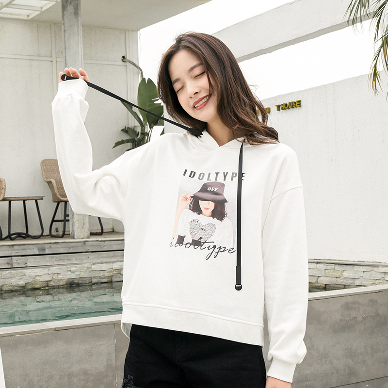 Oversized Women’s Hoodie – Luxe Casual Streetwear