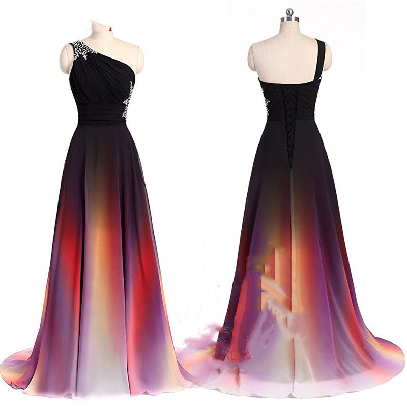 Elegant Black Cocktail Dress – Classic V-Neck Party Look