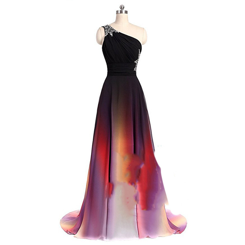 Elegant Black Cocktail Dress – Classic V-Neck Party Look