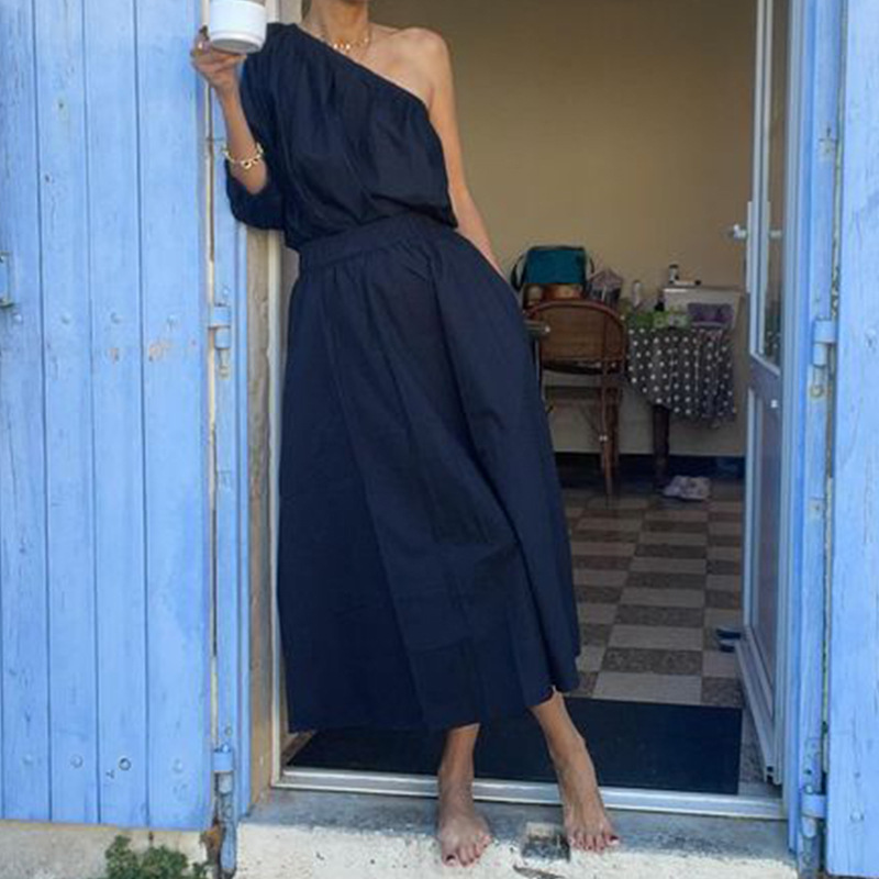 One-Shoulder Skirt Suit – Bold Elegance
